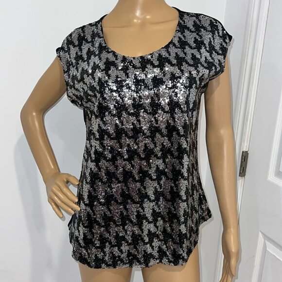 Black and Silver Houndstooth Sequin top size Large - Picture 1 of 7
